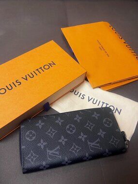 Louis Vuitton wallet strap